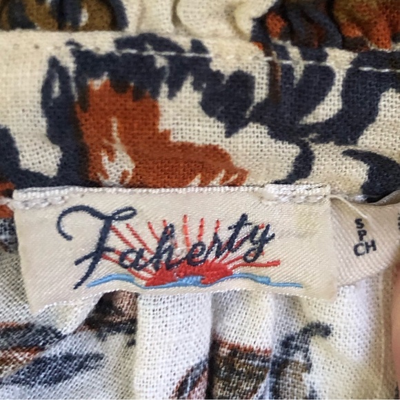 Evereve Fharety Floral Top Size Small - Picture 9 of 12